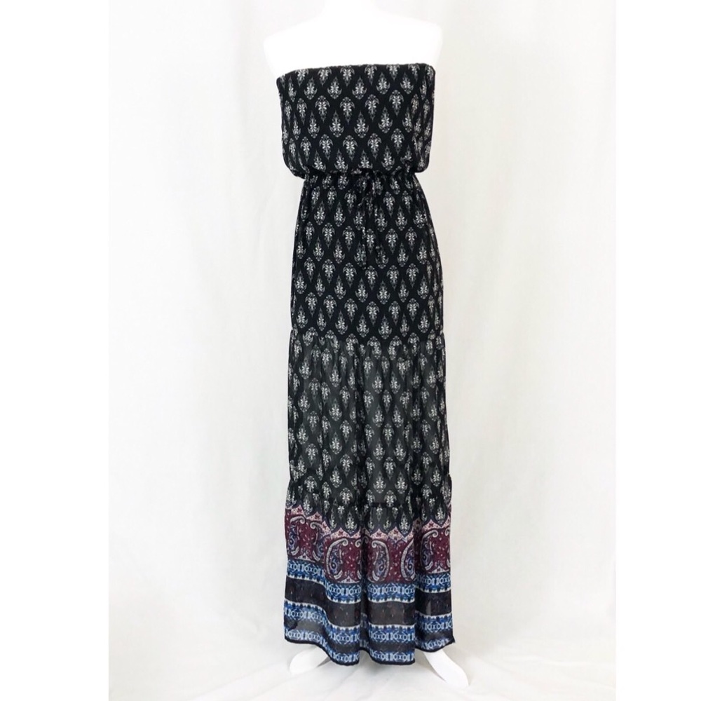 Socialite strapless maxi size small